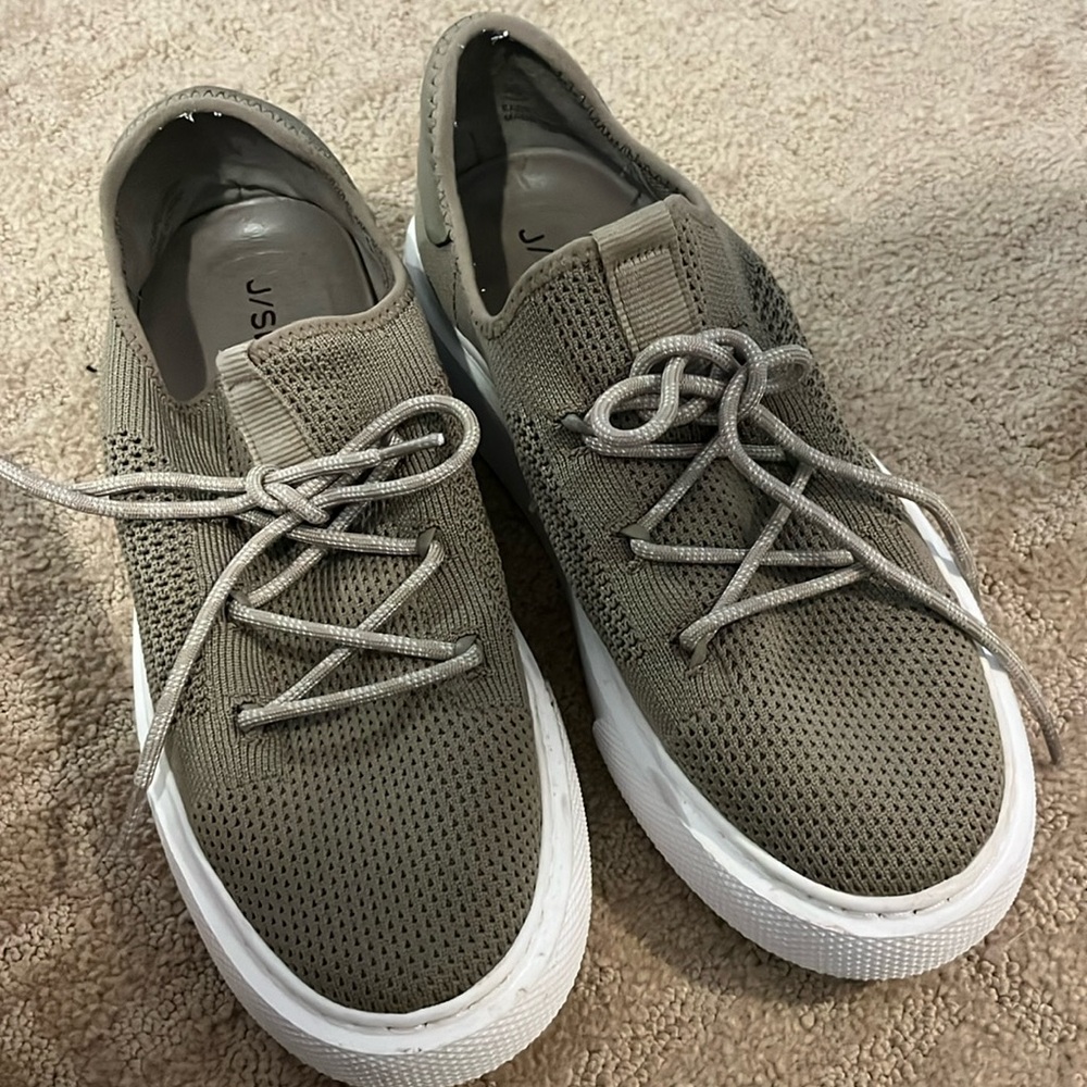 J slides  sneakers size 7